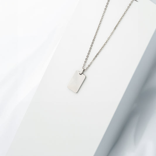 Collana con ciondolo rettangolare personalizzabile