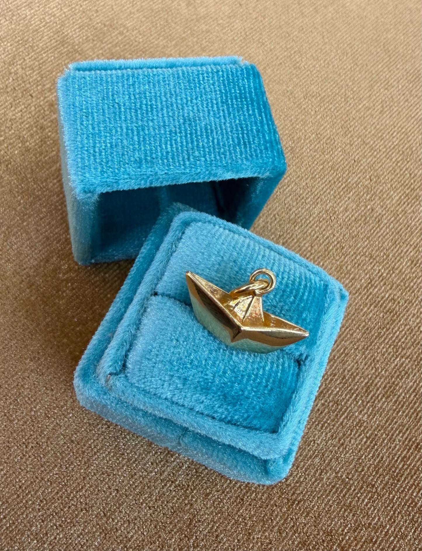 Charm barchetta origami